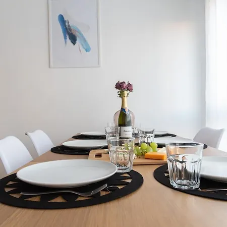 Apartment Amplia Vivienda Con Garaje Vigo