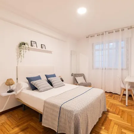 Apartment Amplia Vivienda Con Garaje Vigo