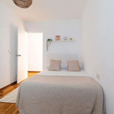 Apartment Amplia Vivienda Con Garaje Vigo