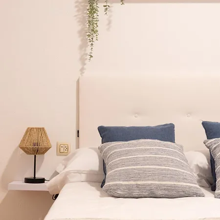 Apartamento Amplia Vivienda Con Garaje