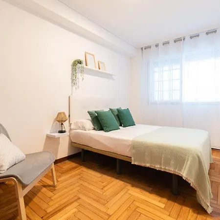 Amplia Vivienda Con Garaje Apartment