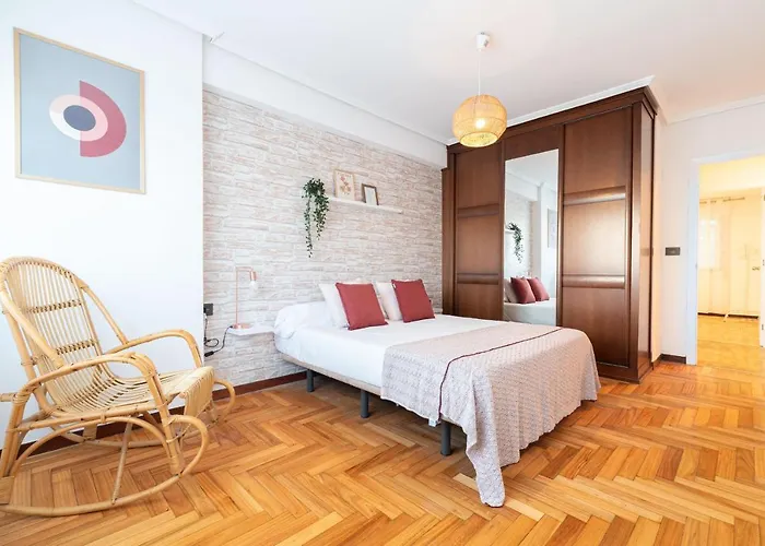 Amplia Vivienda Con Garaje Appartement