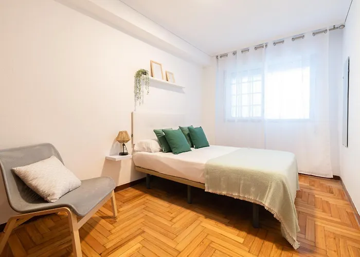 Amplia Vivienda Con Garaje Appartement