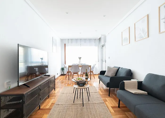 Amplia Vivienda Con Garaje Appartement Vigo